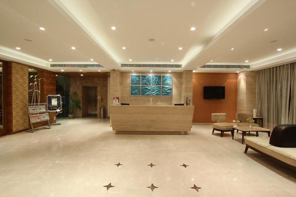 Ахмедабад: Riverview Hotel