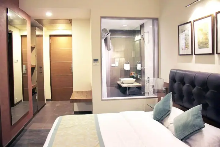 Ахмедабад: Riverview Hotel