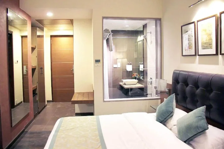 Ахмедабад: Riverview Hotel