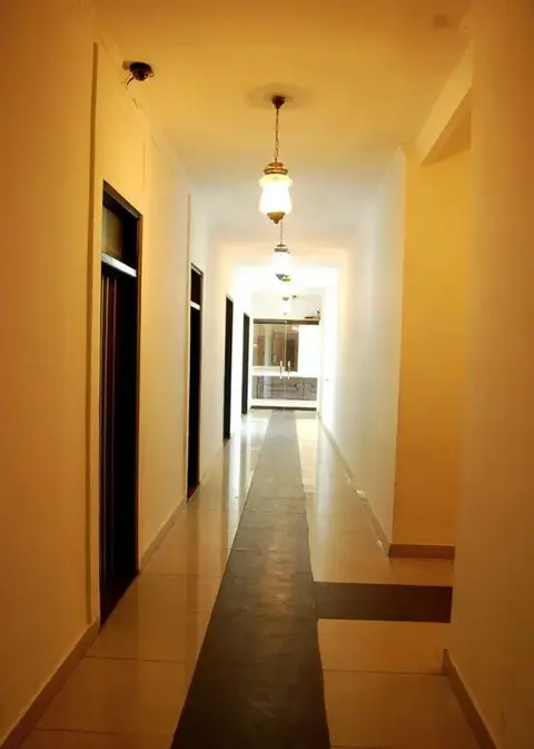 Нью-Дели: Aravali Villa