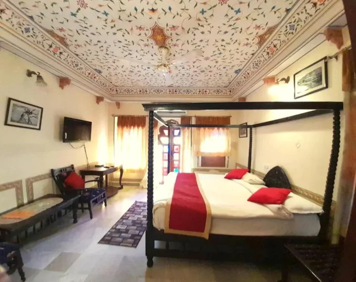 Джайпур: Hotel Sajjan Niwas