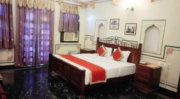 Джайпур: Hotel Sajjan Niwas