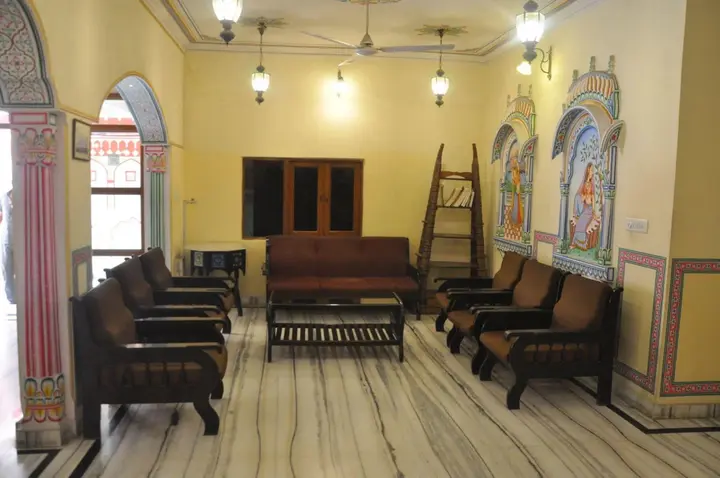 Джайпур: Hotel Sajjan Niwas