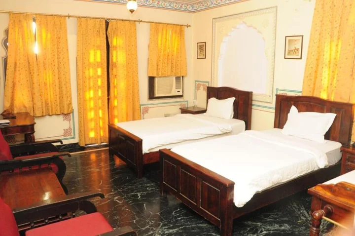 Джайпур: Hotel Sajjan Niwas