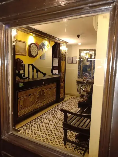 Мумбаи: JC Chalet - A Boutique Hotel