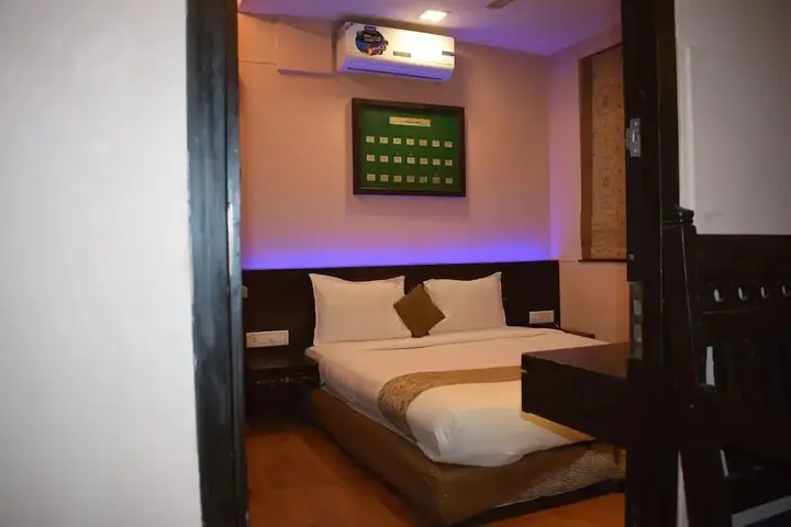 Мумбаи: JC Chalet - A Boutique Hotel