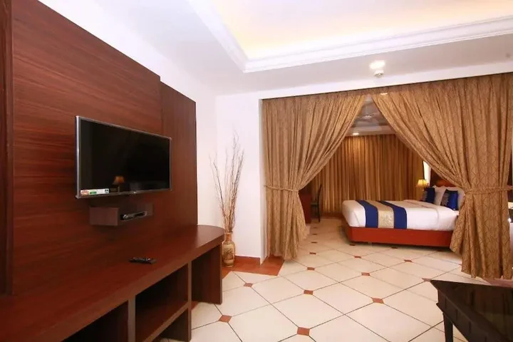 Эрамаллур: Emarald Hotel Cochin