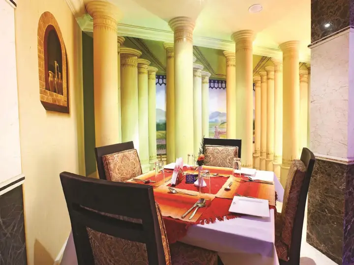 Эрамаллур: Emarald Hotel Cochin