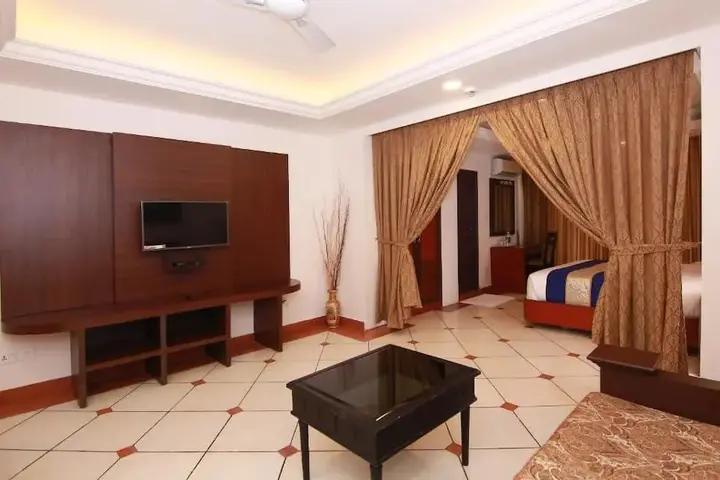Эрамаллур: Emarald Hotel Cochin