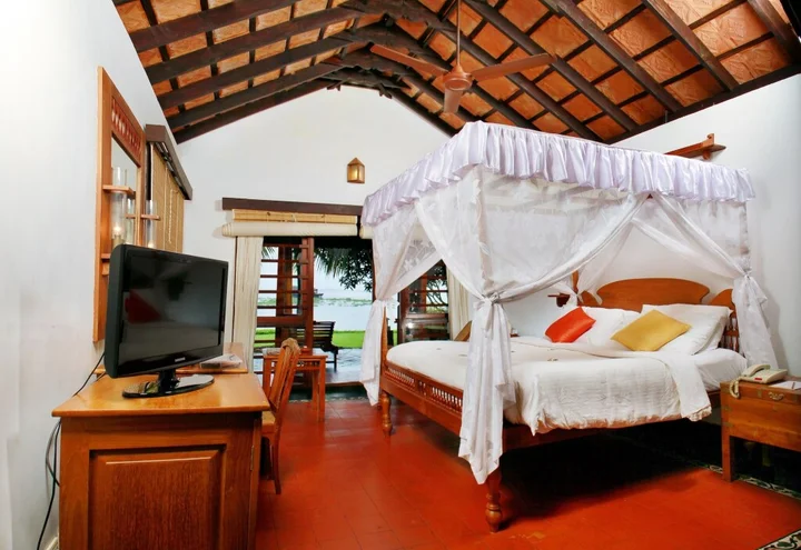 Аллеппи: Punnamada Resorts