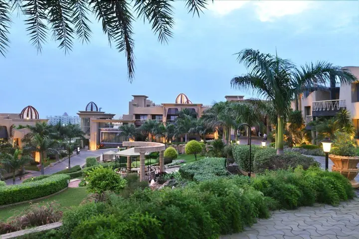 Пуна: The Corinthians Resort