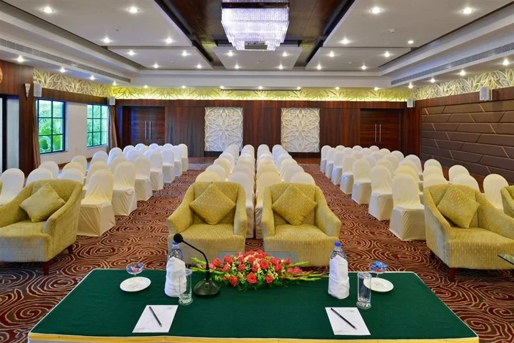 Пуна: The Corinthians Resort