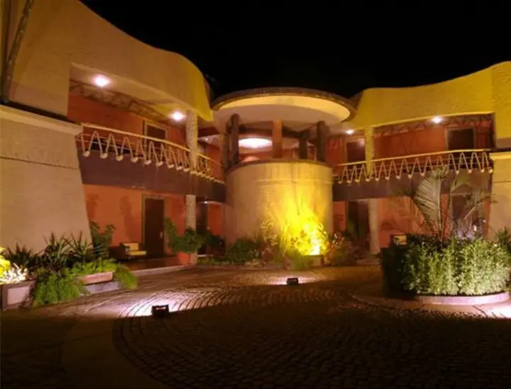 Пуна: The Corinthians Resort