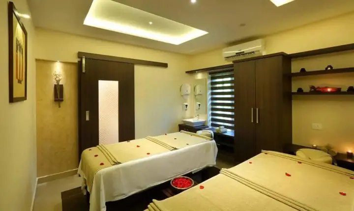 Аллеппи: Sterling Lake Palace Alleppey