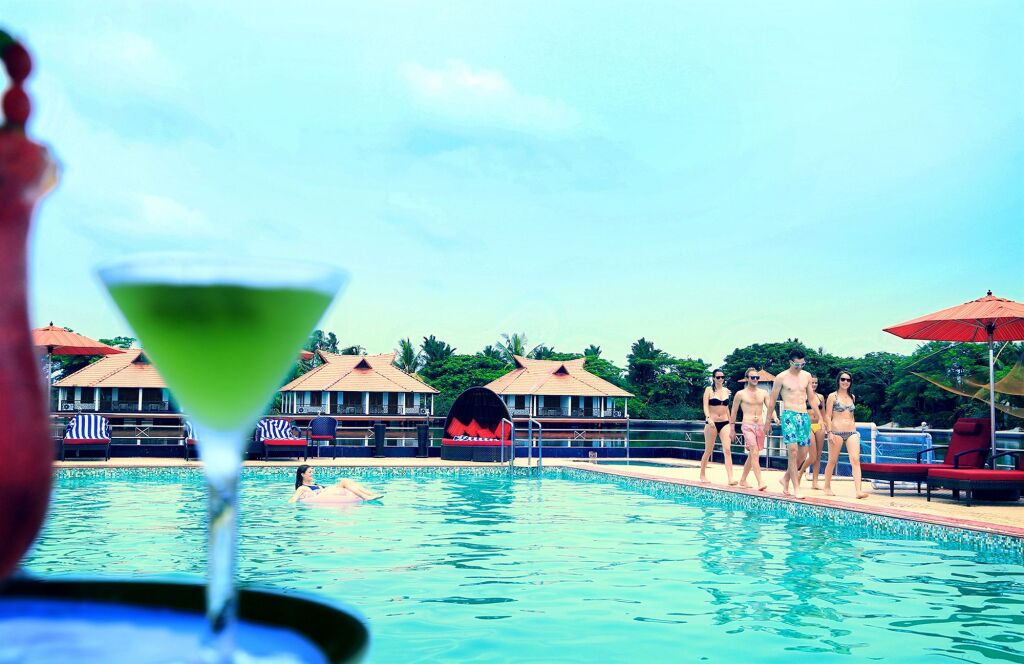 Аллеппи: Sterling Lake Palace Alleppey