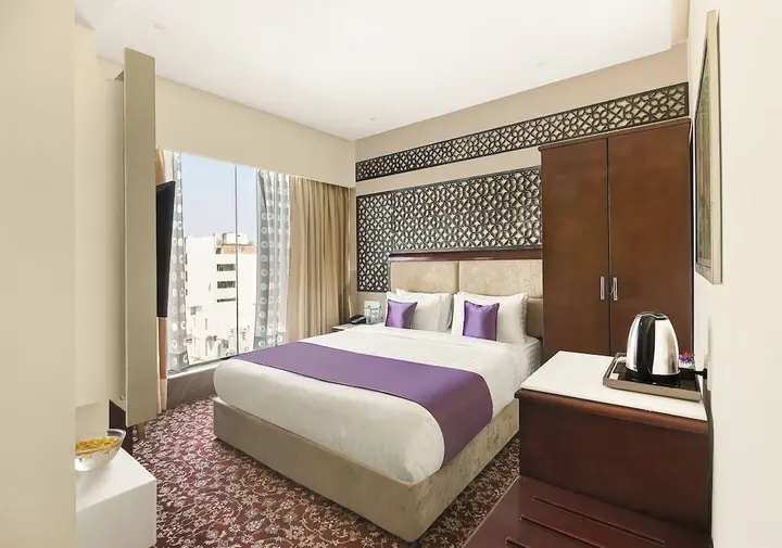 Индаур: HRJ Sarovar Portico Indore