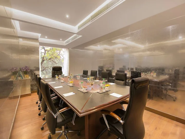 Индаур: HRJ Sarovar Portico Indore
