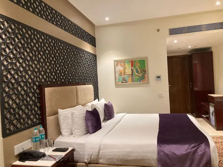 Индаур: HRJ Sarovar Portico Indore