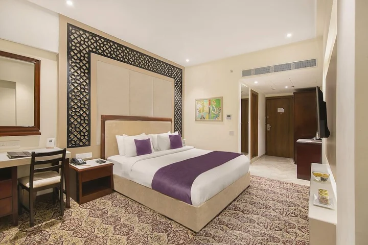 Индаур: HRJ Sarovar Portico Indore