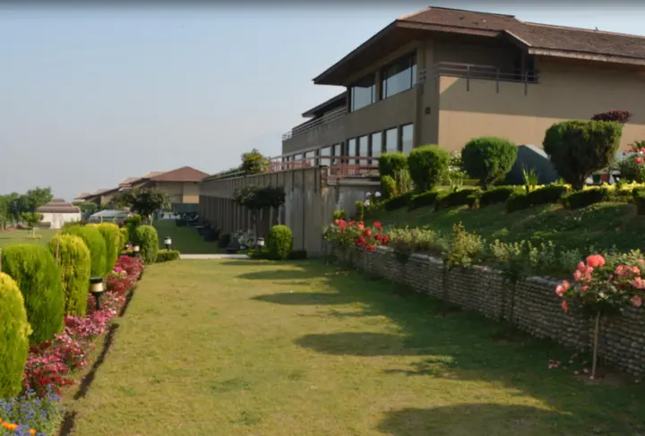 Шринагар: Taj Dal View Srinagar