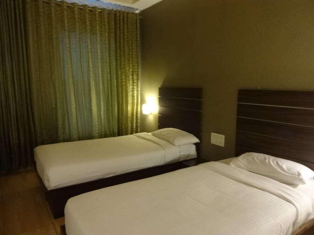 Ченнаи: Ampa Skywalk Hotel