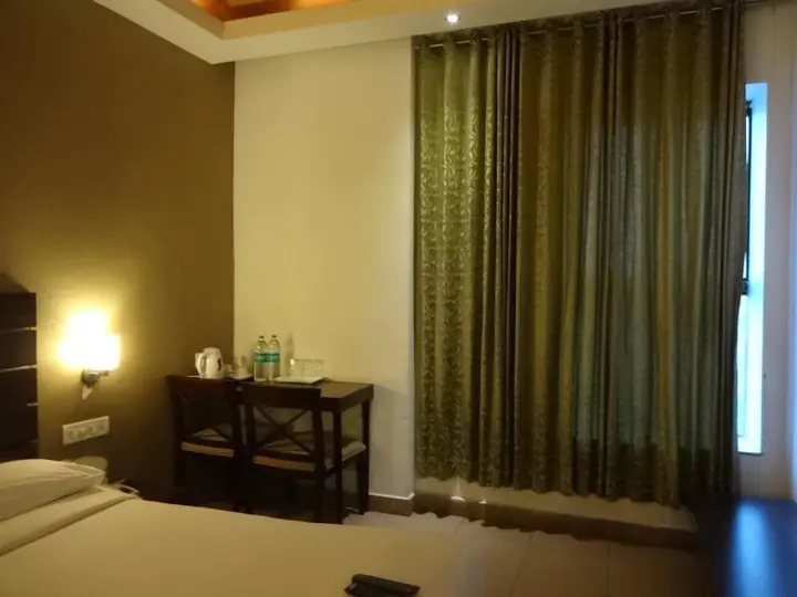 Ченнаи: Ampa Skywalk Hotel