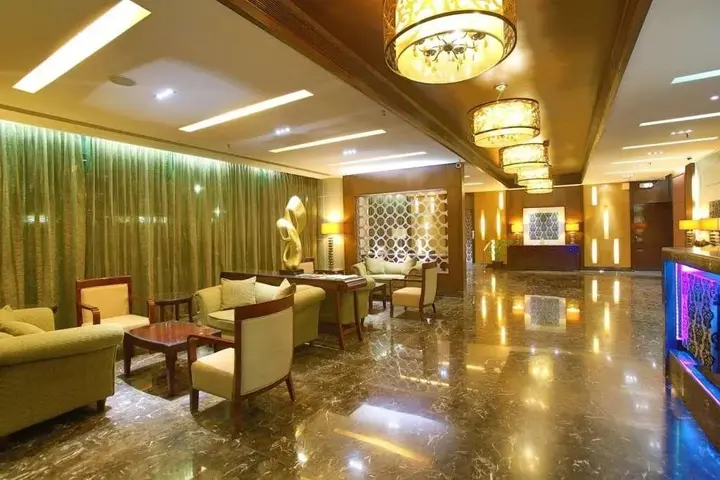Ченнаи: Asiana Place
