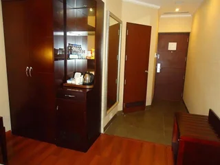 Ченнаи: Asiana Place