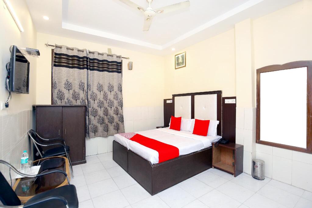 Чандигарх: Hotel Surya Palace