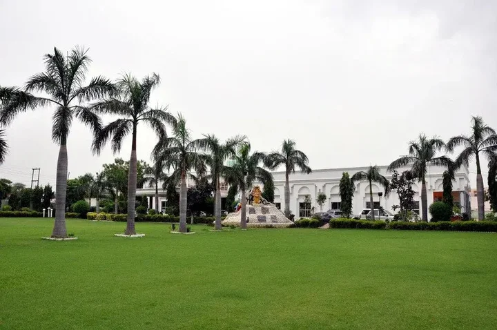 Матхура: Hotel Goverdhan Palace