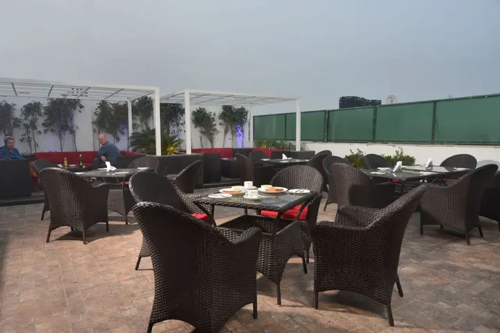 Нью-Дели: Le ROI Delhi