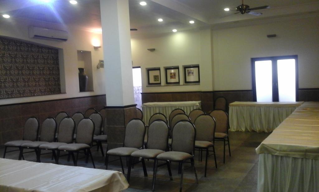Коллам: Nani Hotel