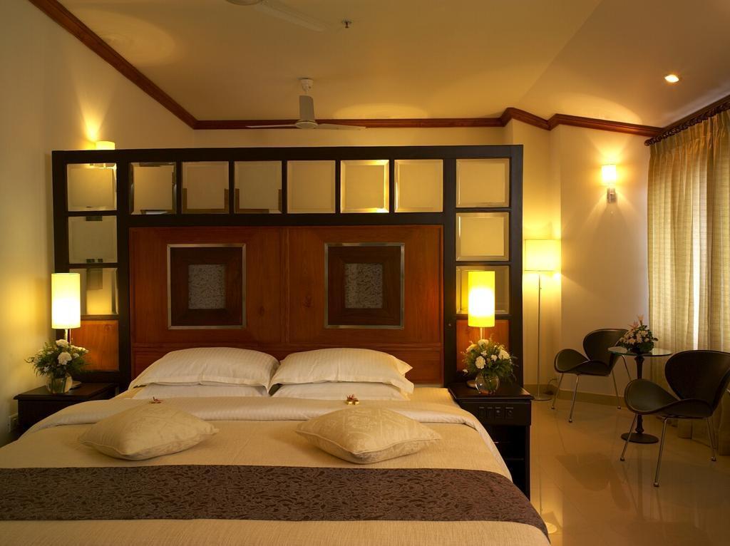 Коллам: Nani Hotel