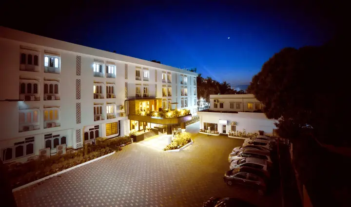 Силигури: The Cindrella Hotel