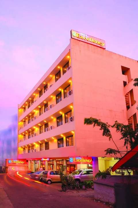 Коччи: Hotel Excellency