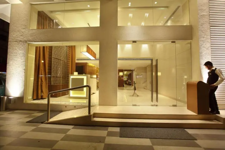 Раджкот: Hotel Comfort Inn Legacy