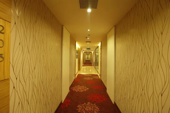Раджкот: Hotel Comfort Inn Legacy