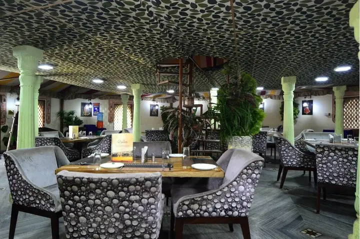 Джайпур: The Heritage Village Resort and Spa