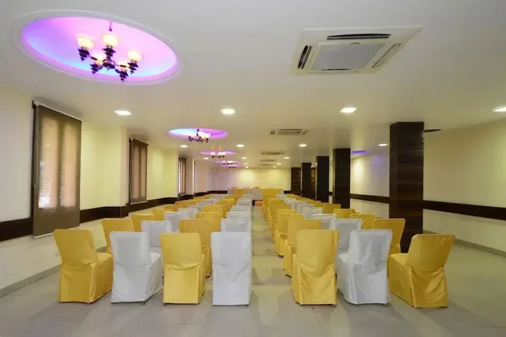 Джайпур: The Heritage Village Resort and Spa