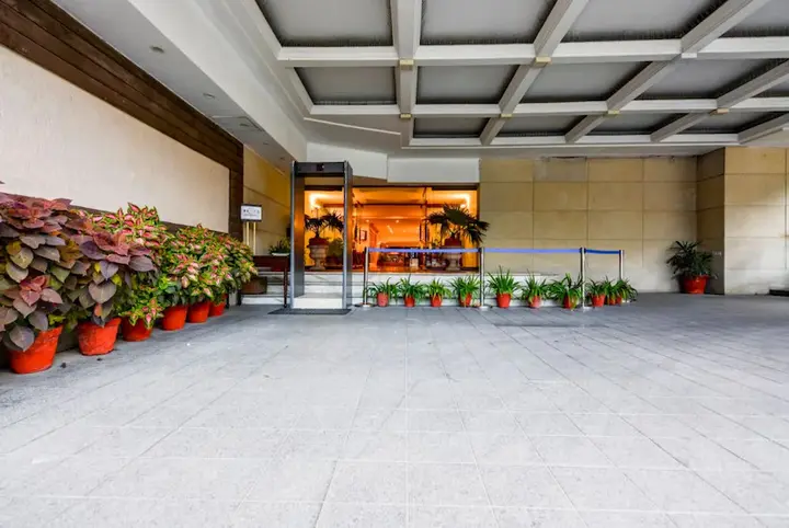 Дехрадун: Hotel Madhuban