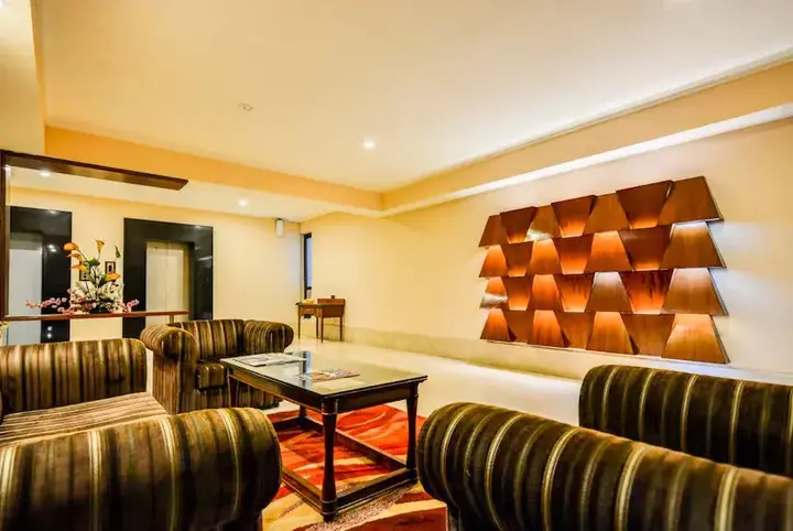 Дехрадун: Hotel Madhuban