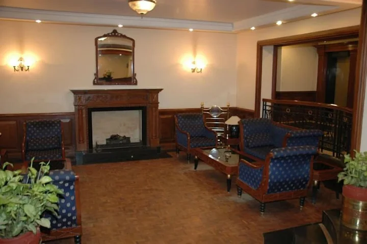 Дехрадун: Hotel Madhuban