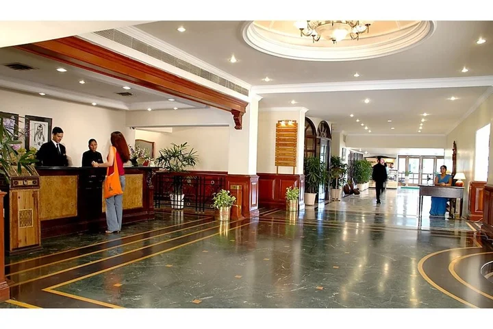 Дехрадун: Hotel Madhuban