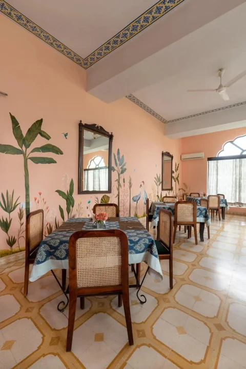 Пушкар: Gulaab Niwaas Palace
