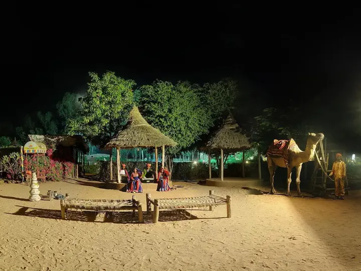 Джайпур: Kanchan Kesari Village Resort
