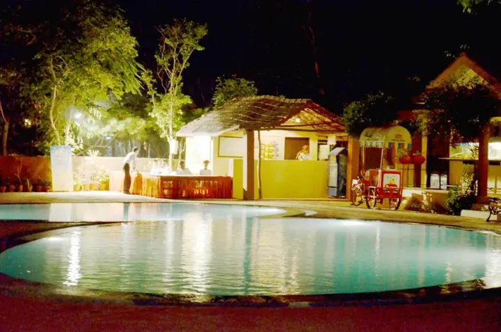 Джайпур: Kanchan Kesari Village Resort
