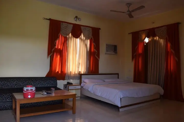 Савай-Мадхопур: Hotel Sanctuary Resort