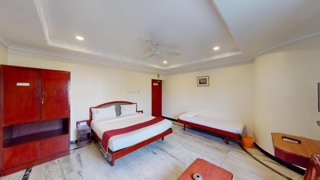 Пудучерри: Hotel Sri Sabthagiri