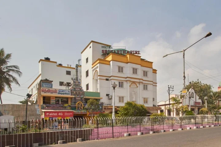 Пудучерри: Hotel Sri Sabthagiri