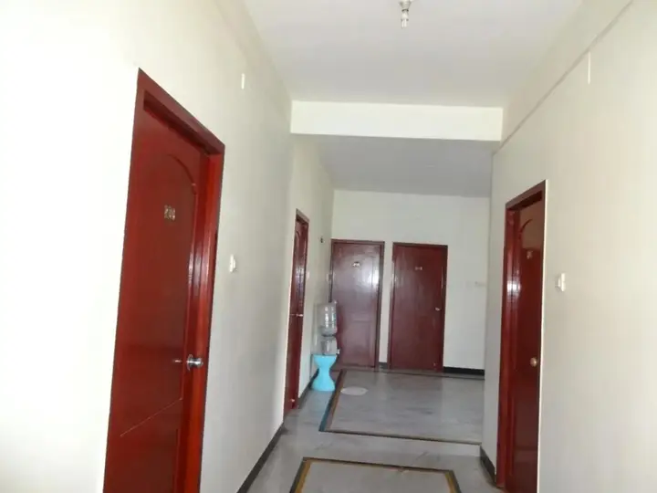 Пудучерри: Hotel Sri Sabthagiri